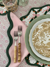 Set of 4 Linen Scalloped Square | Peony Pink with Pine Green