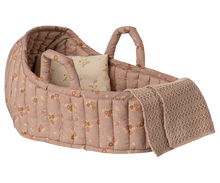 Carry cot, Large