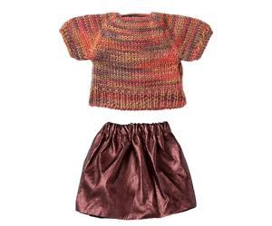 Skirt and knitted blouse, Mum mouse