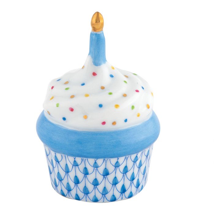 CUPCAKE WITH CANDLE