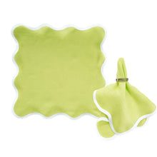 Set of 4 Linen Scalloped Square