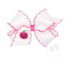 King Embroidered Bow w/Moonstitch Edge