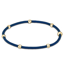 "e"ssentials signature Collection