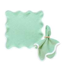 Set of 4 Linen Scalloped Square