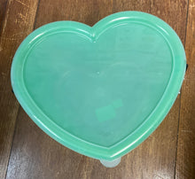 6 QT Heart Pail w/lid-green-40625