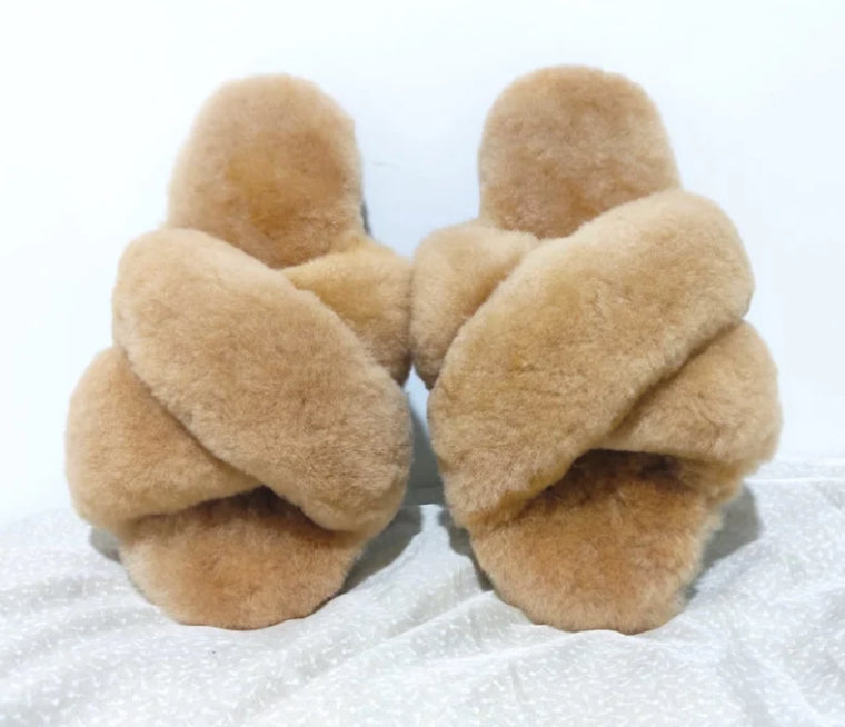 Alpaca Slippers-Camel : Large