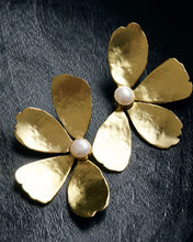 Gold Freshwater Pearl Earrings