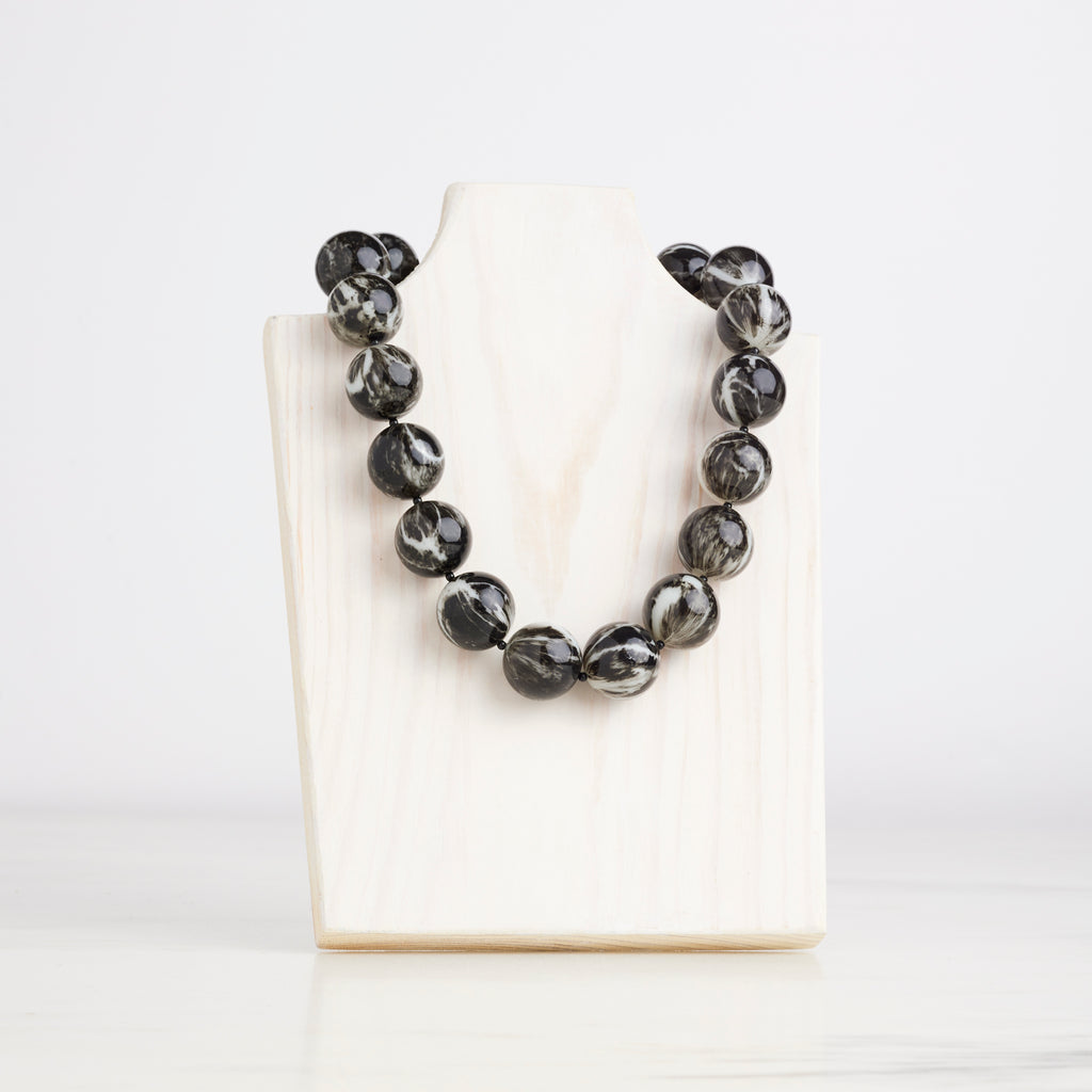 Pearl Cooling Necklace-Onyx : 18