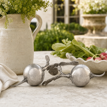 Radish Salt & Pepper Set