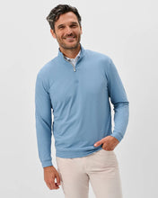 Motion Performance 1/4 Zip Collection