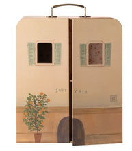 SuitCasa Mouse House